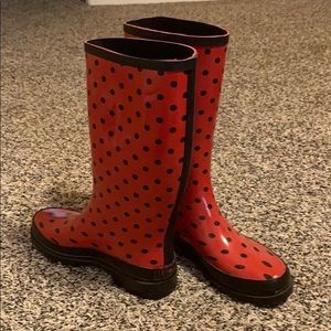 Rain boots